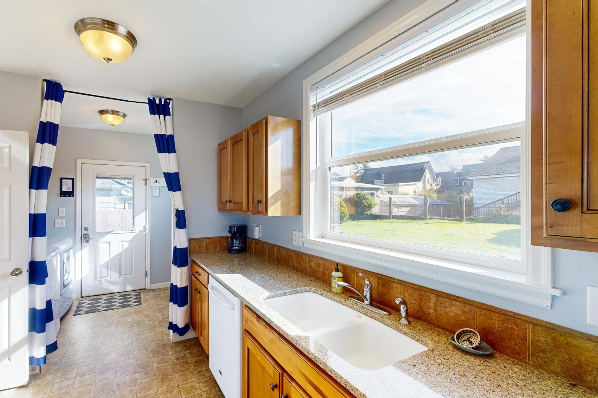 3 Bed 2 Bath Vacation Home In Newport Exterior photo