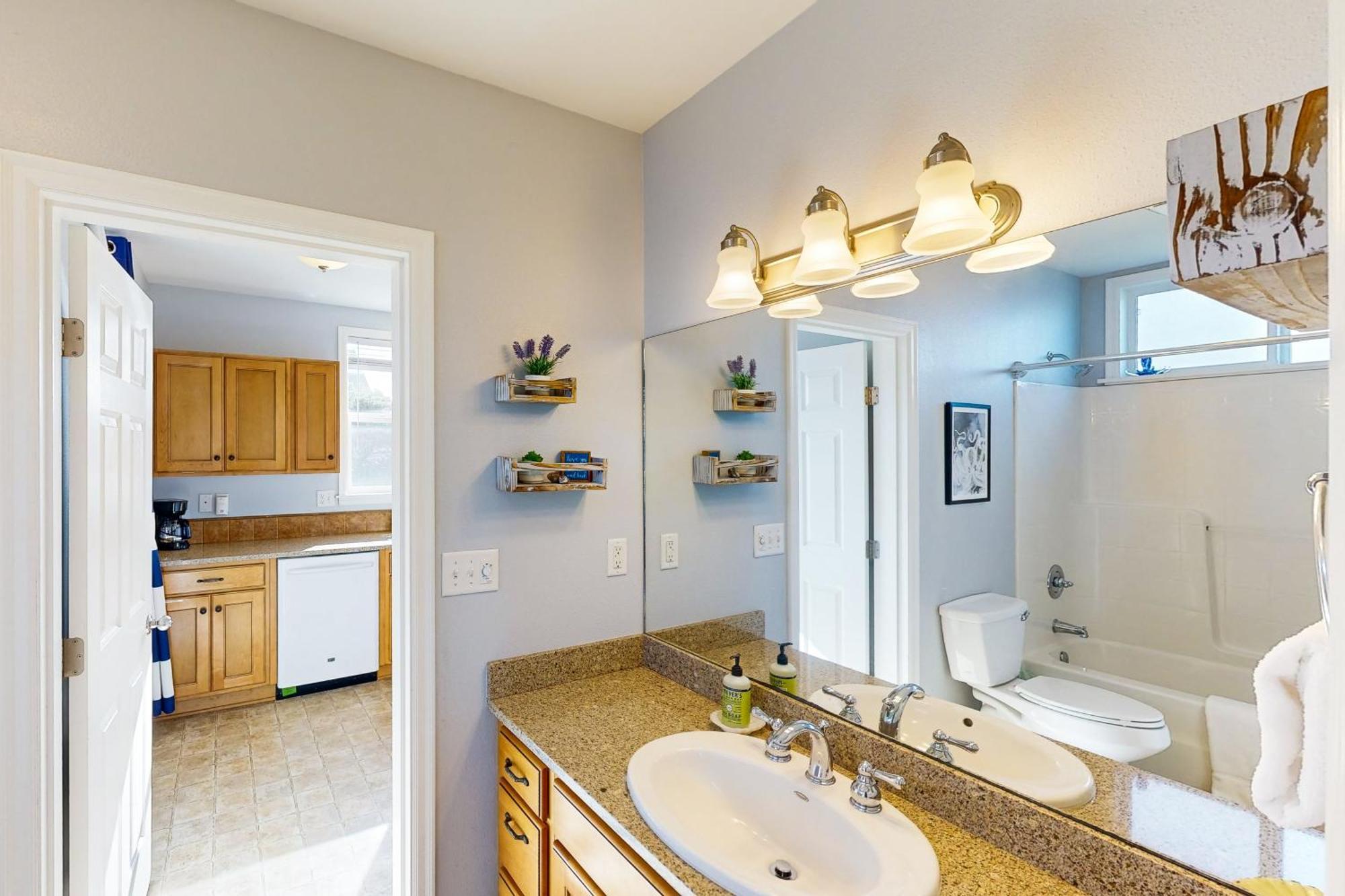3 Bed 2 Bath Vacation Home In Newport Exterior photo